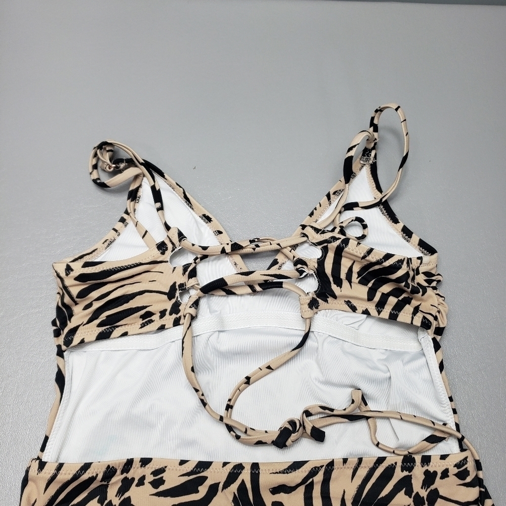 Shade and shore animal print one peice open back bathing suit women's size small - Picture 6 of 11